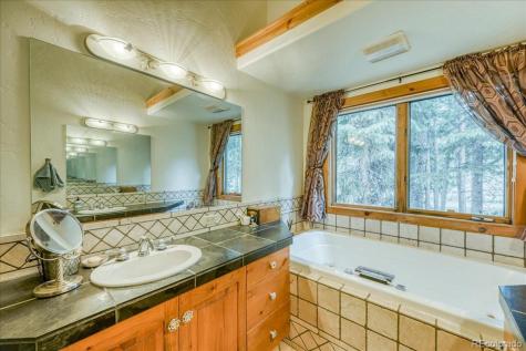 0453 Cr 672 Breckenridge CO 80424