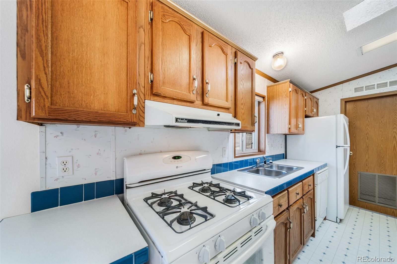 3305 S Dale Court Englewood CO 80110