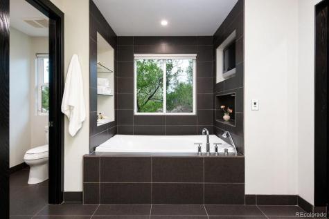 1927 S Grant Street Denver CO 80210