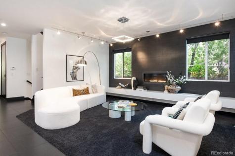 1927 S Grant Street Denver CO 80210