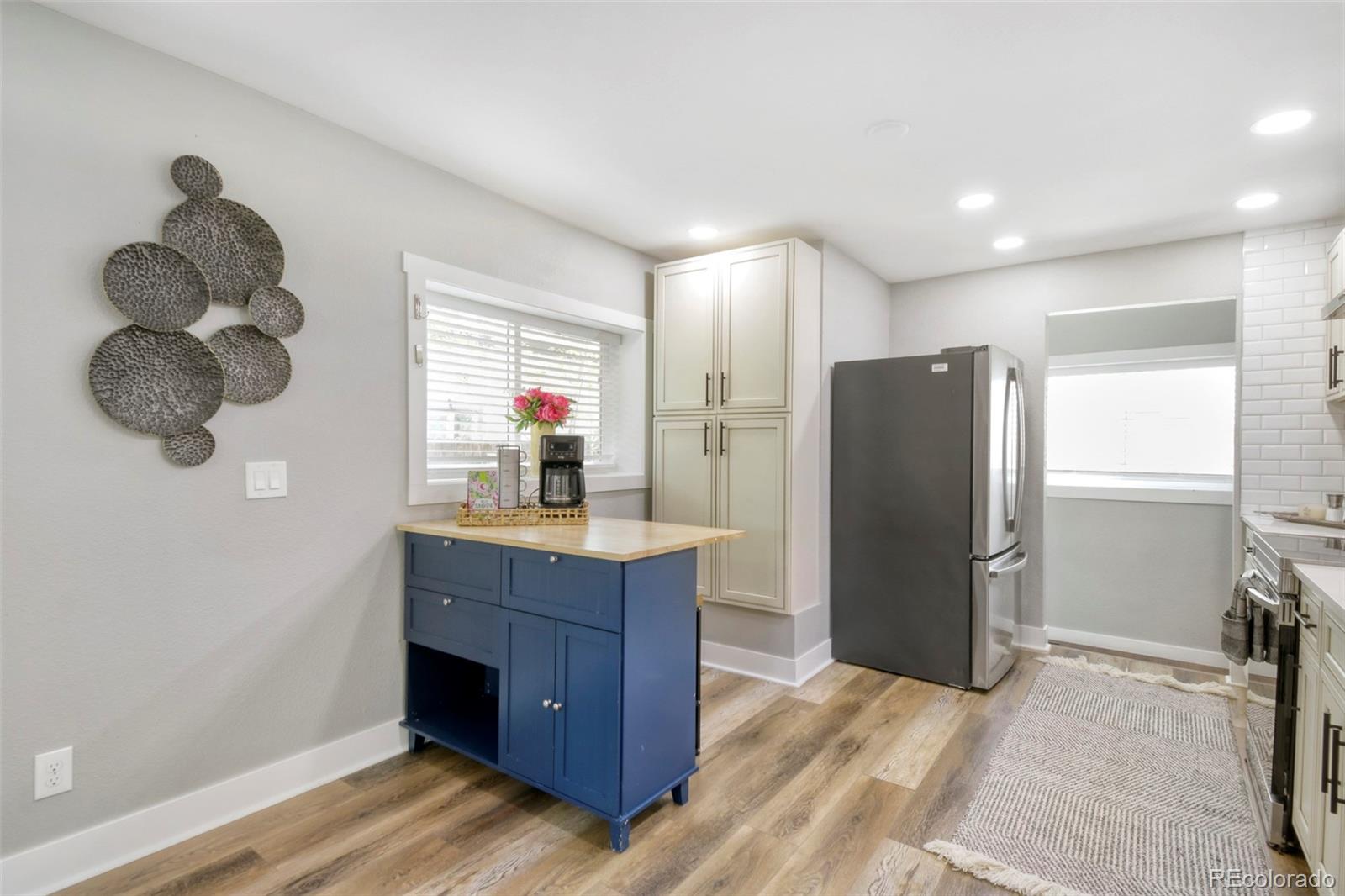 842 Grove Street Denver CO 80204