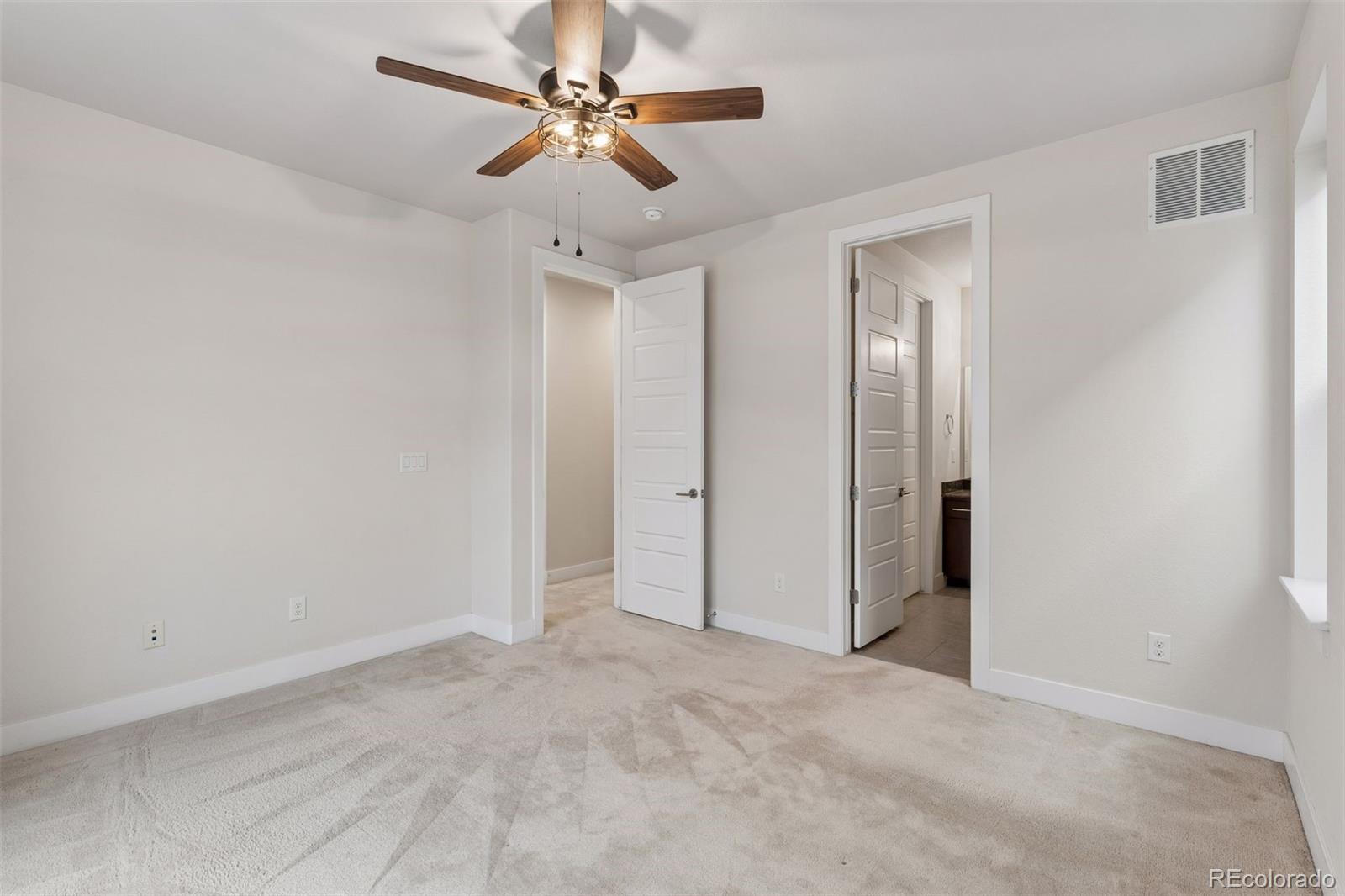 15613 E Broncos Place Englewood CO 80112