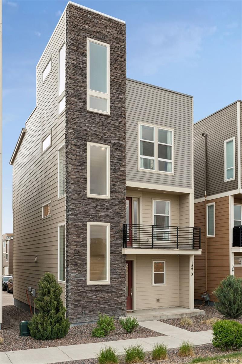 15613 E Broncos Place Englewood CO 80112