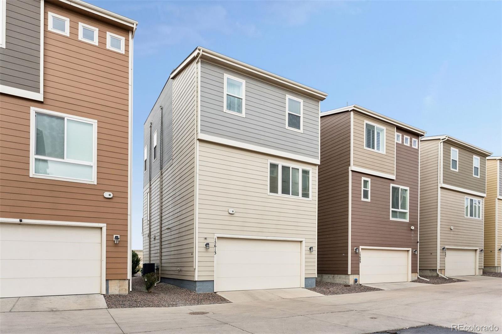 15613 E Broncos Place Englewood CO 80112