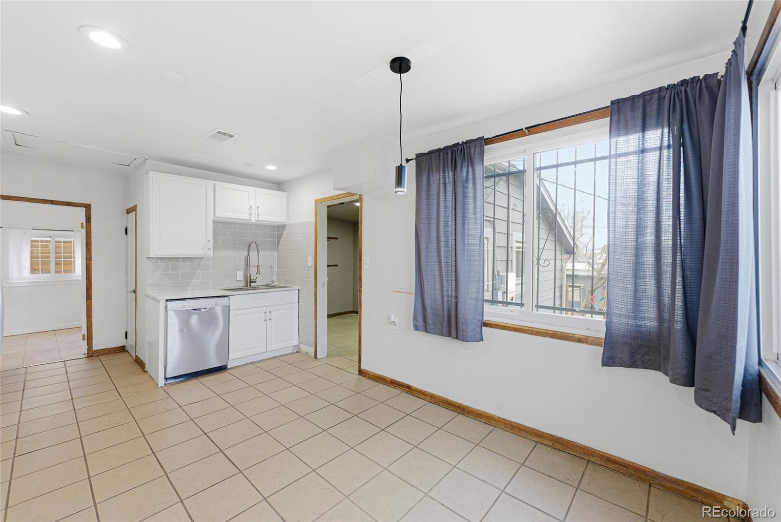 1505 W Alaska Place Denver CO 80223