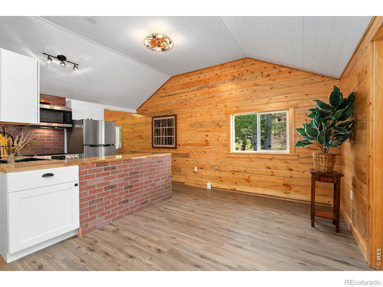 6781 County Road 43 Glen Haven CO 80532