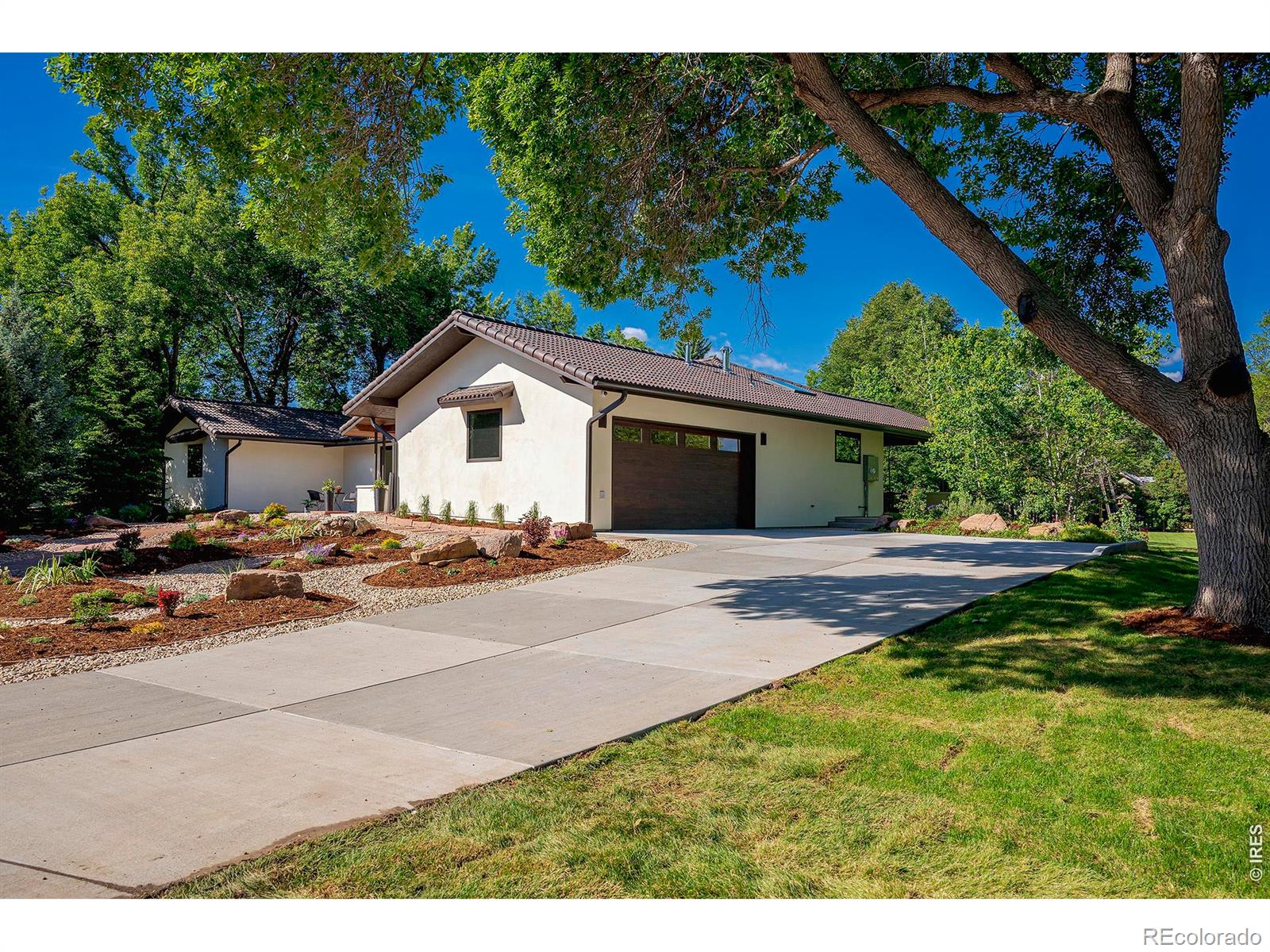 985 Saratoga Court Boulder CO 80303