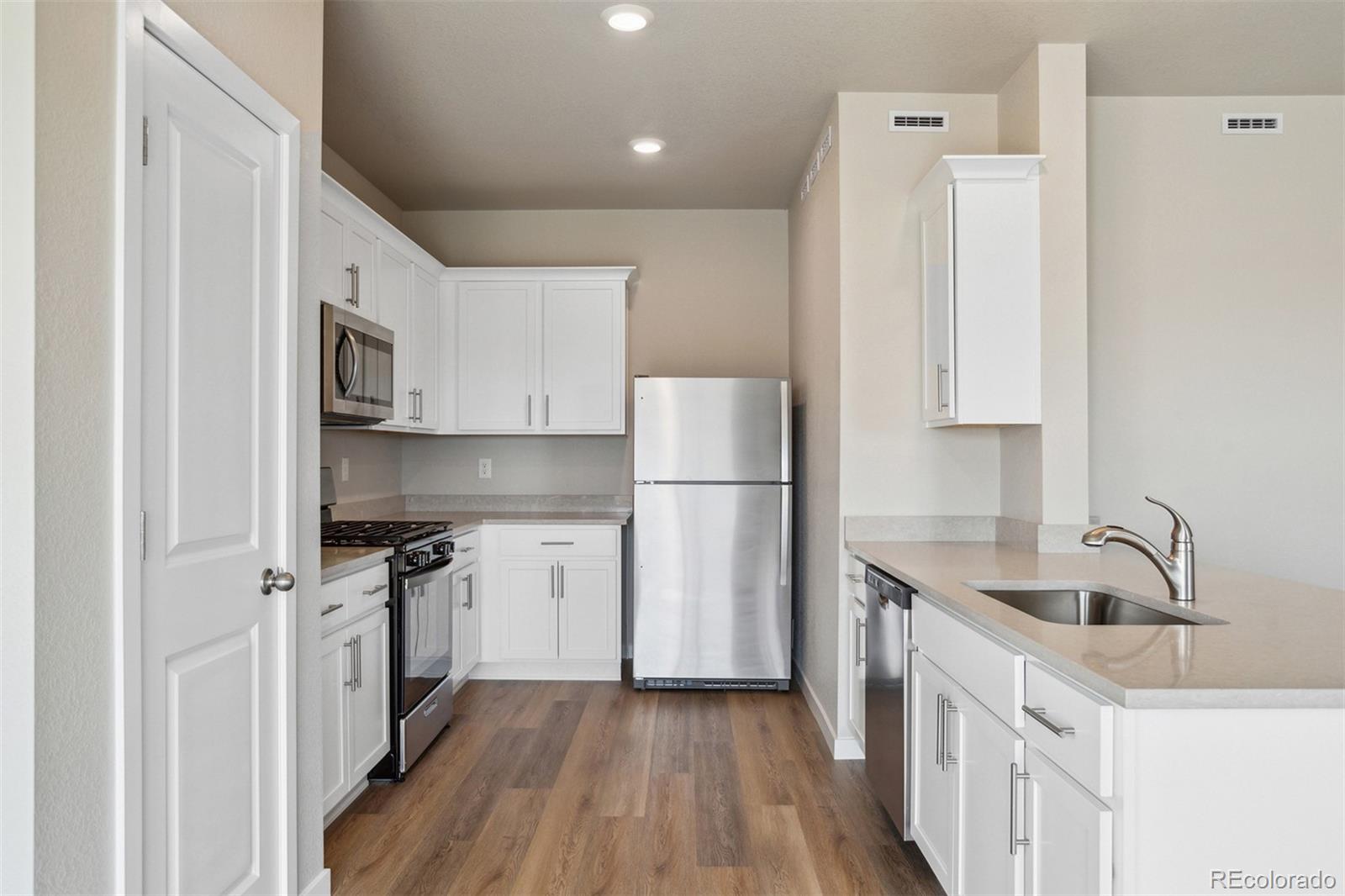 48245 Shetland Drive Bennett CO 80102