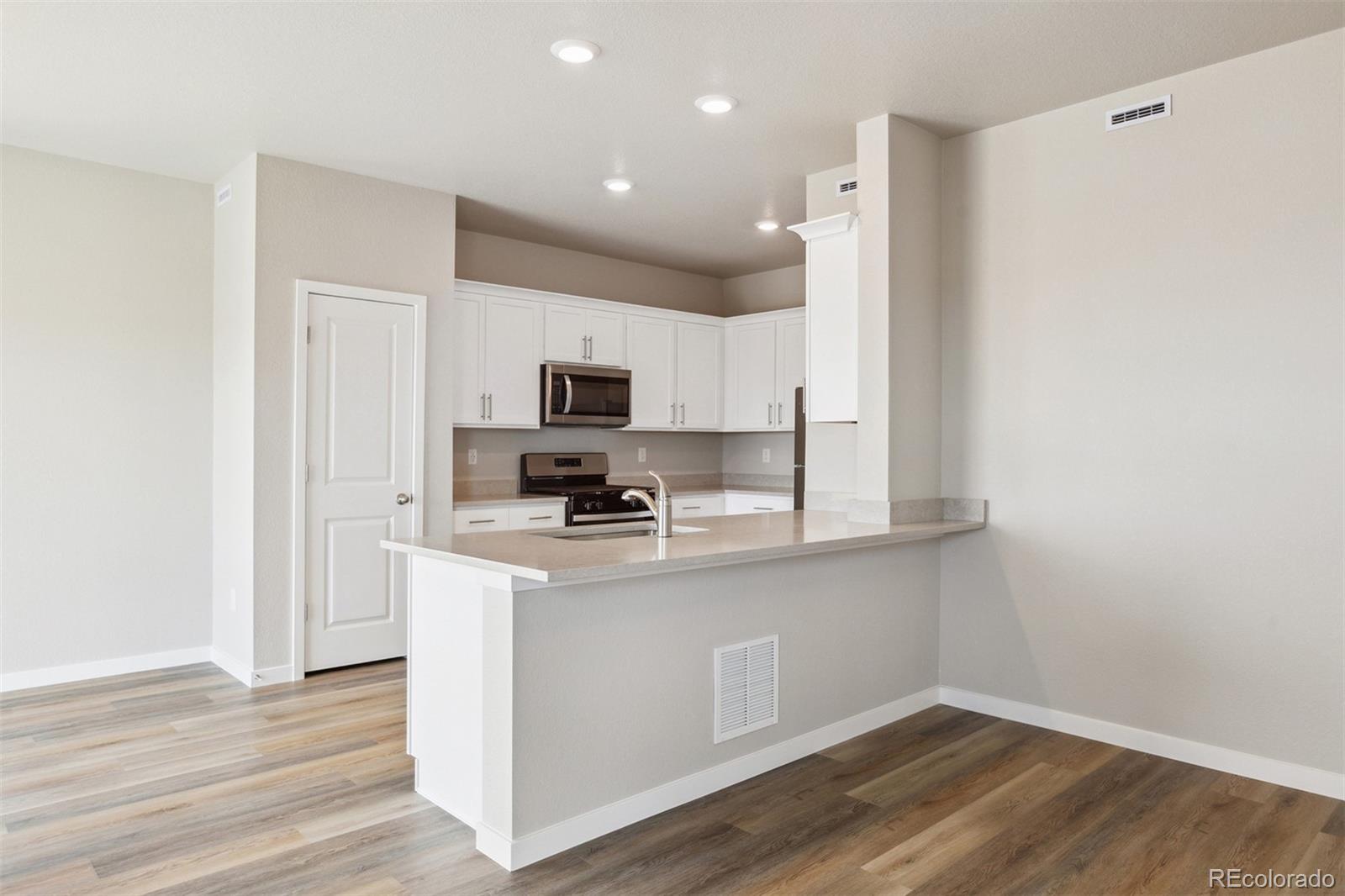 48245 Shetland Drive Bennett CO 80102