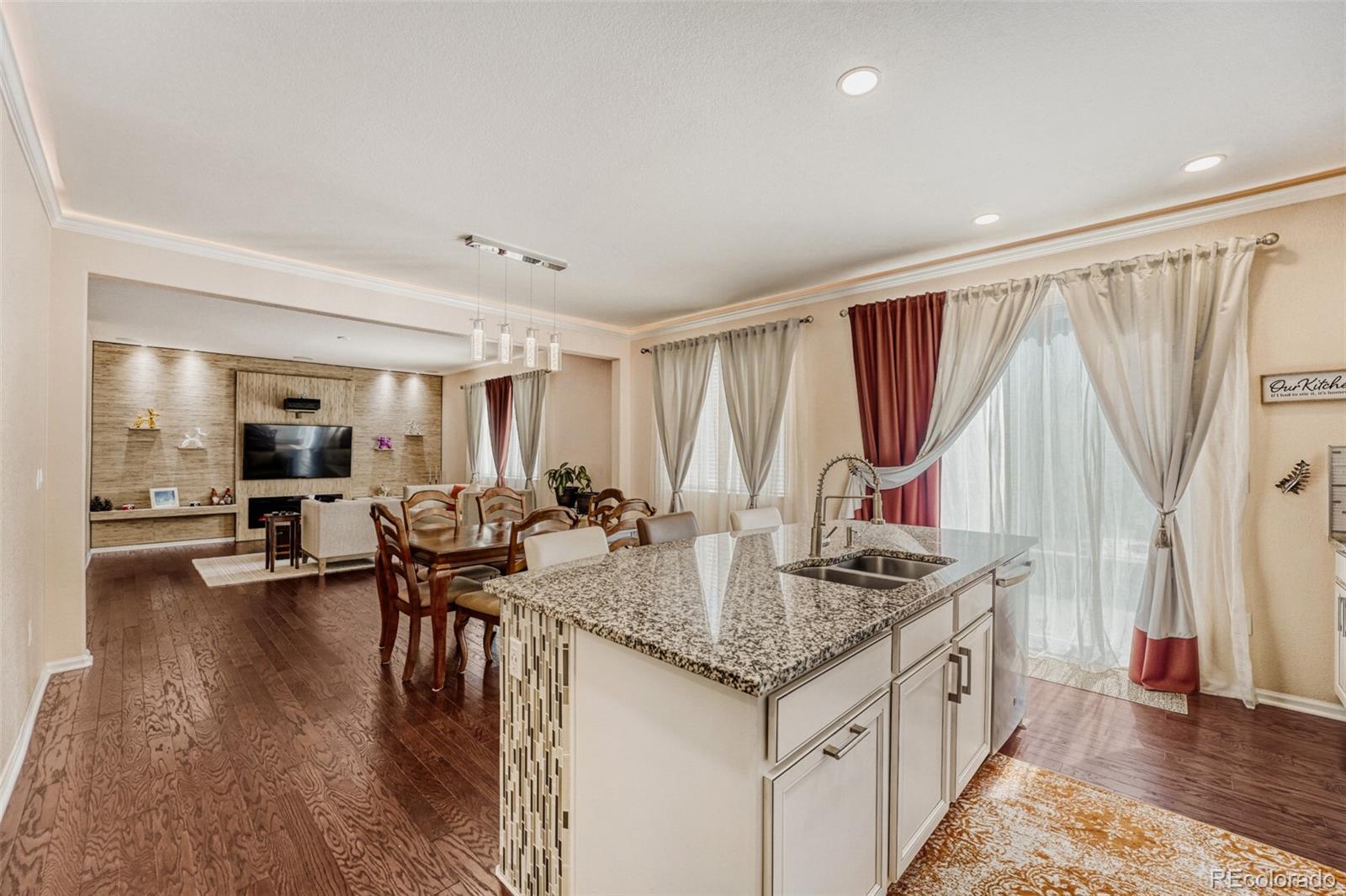 25060 E Maple Place Aurora CO 80018