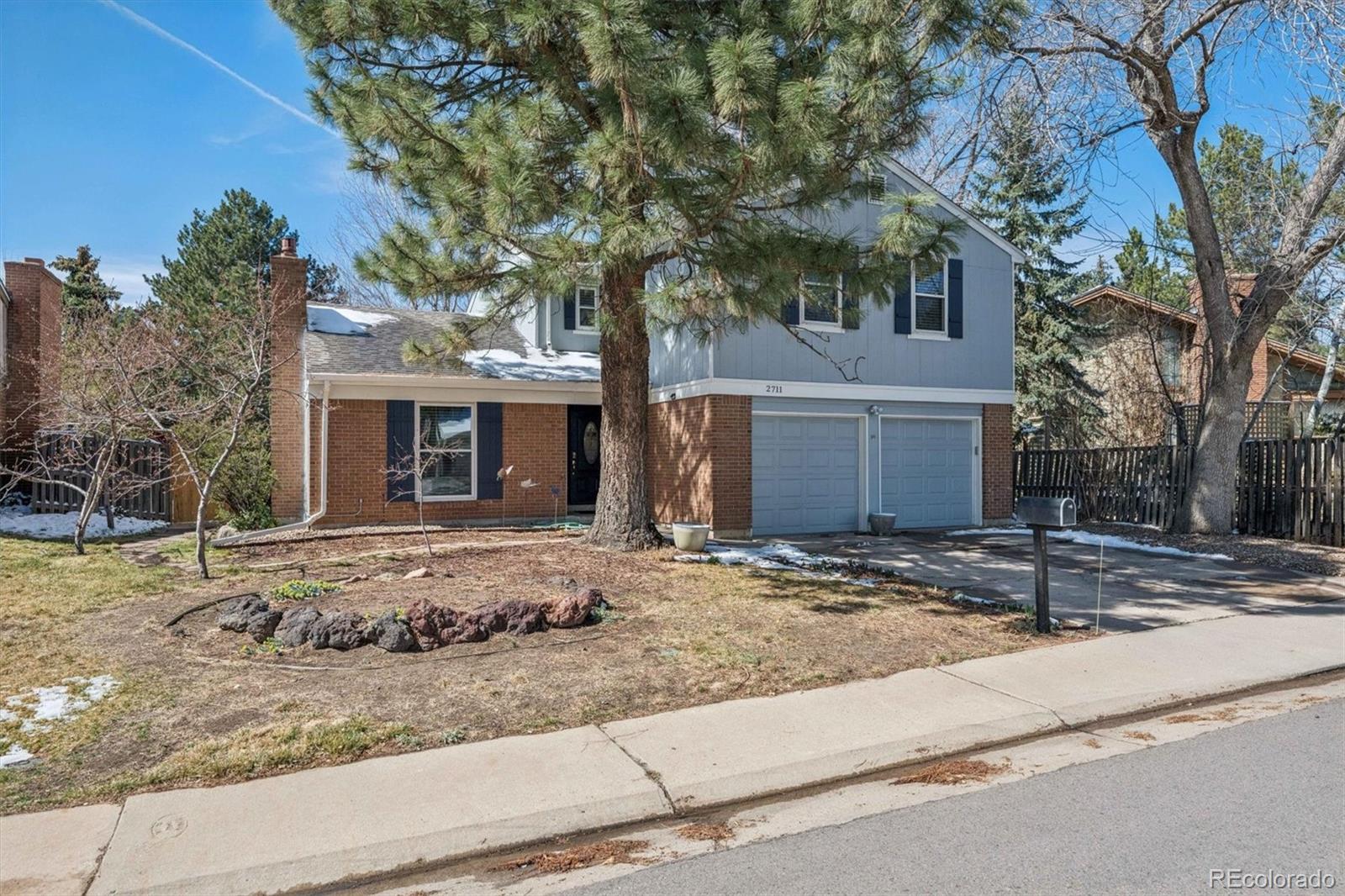 2711 S Oakland Circle E Aurora CO 80014