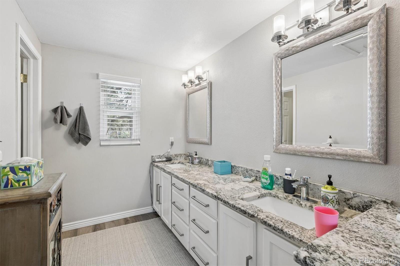 2711 S Oakland Circle E Aurora CO 80014