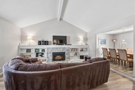 2711 S Oakland Circle E Aurora CO 80014