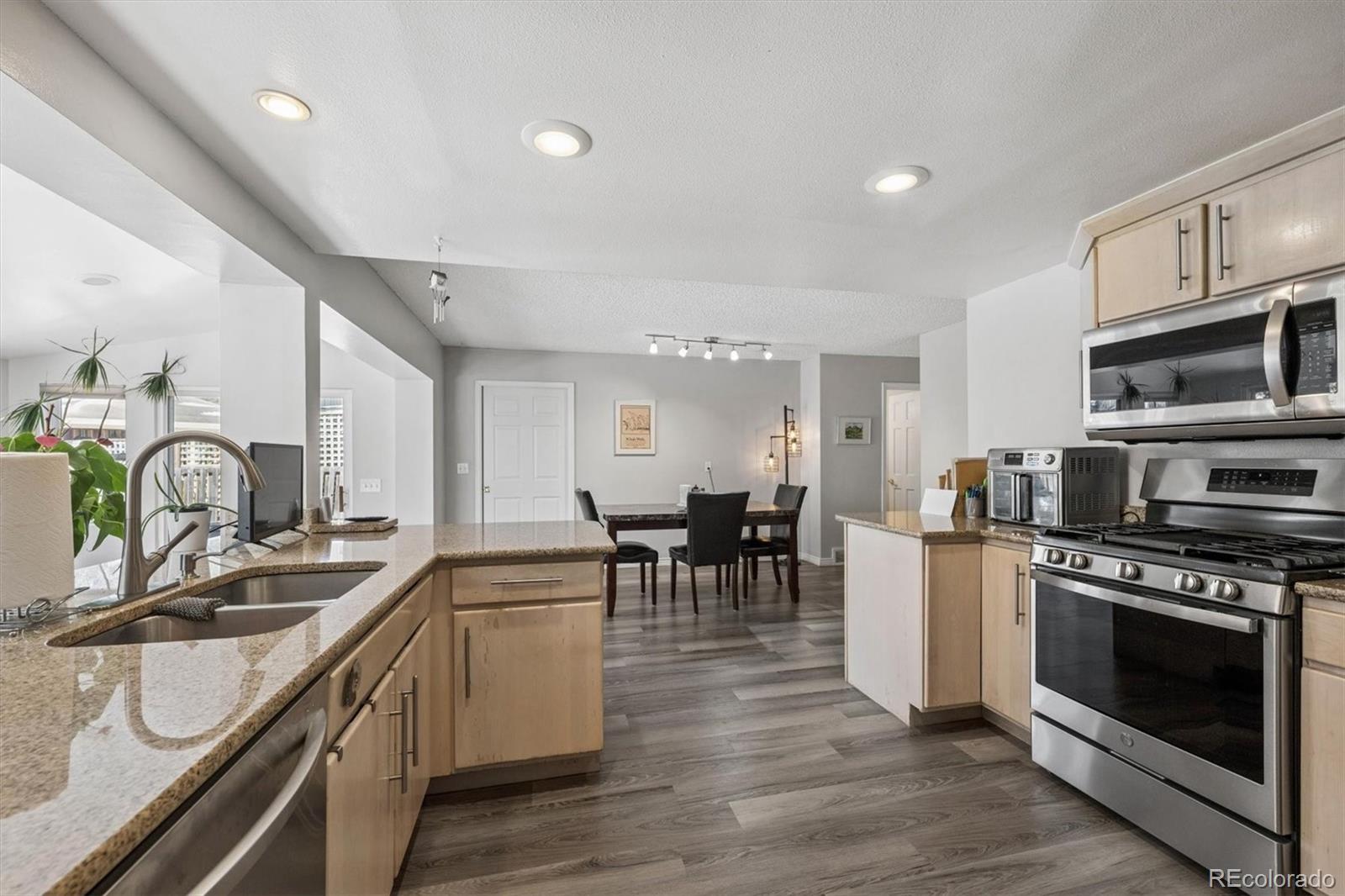 2711 S Oakland Circle E Aurora CO 80014