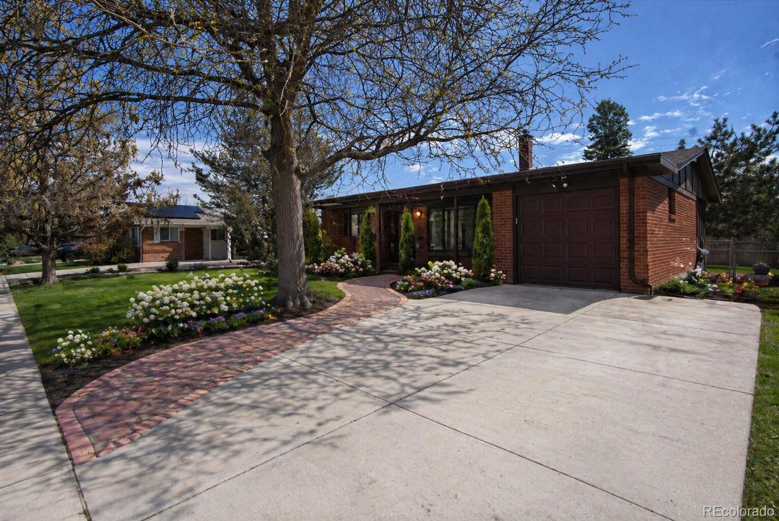 962 S Holly Street Denver CO 80246