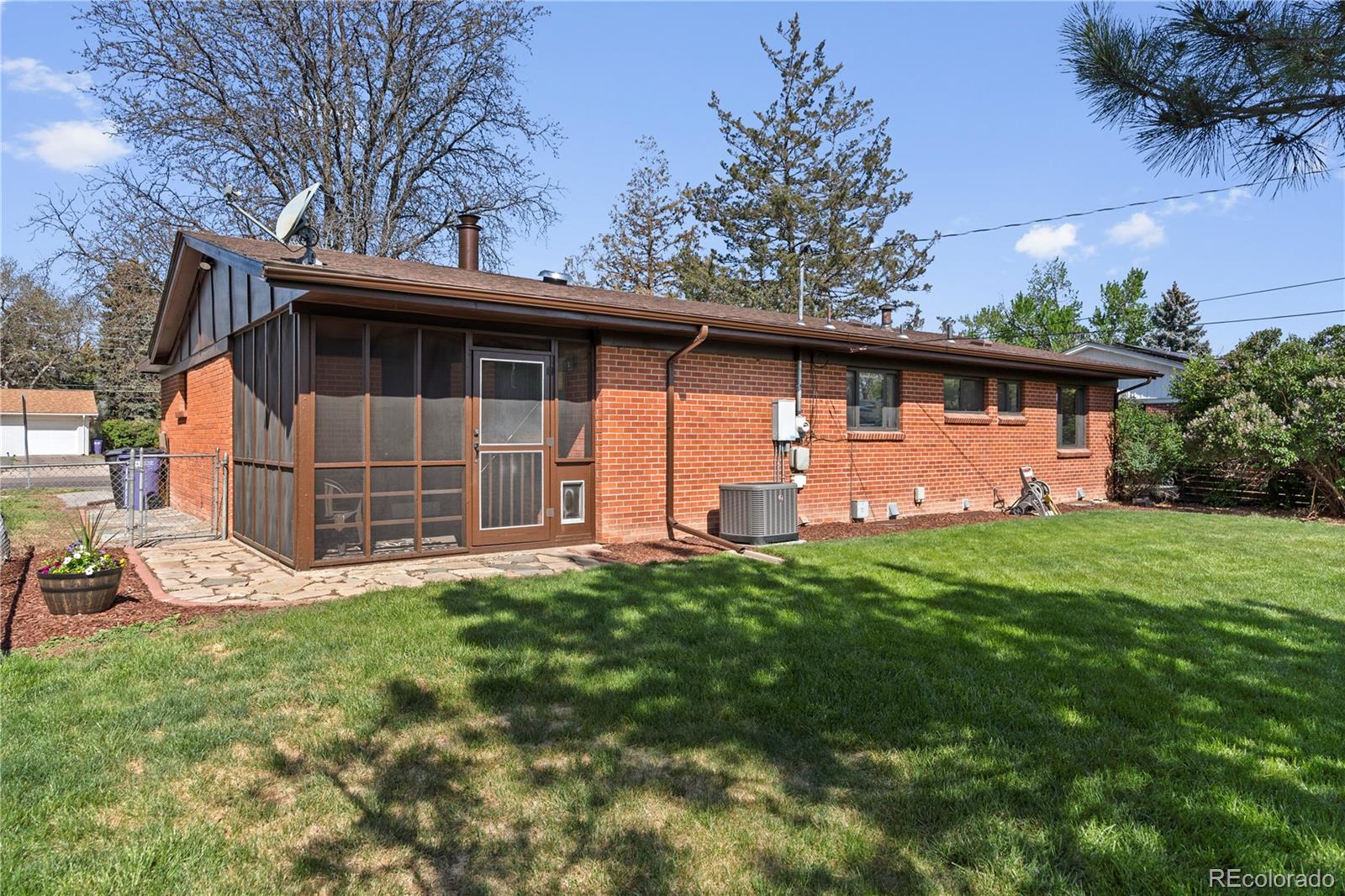 962 S Holly Street Denver CO 80246