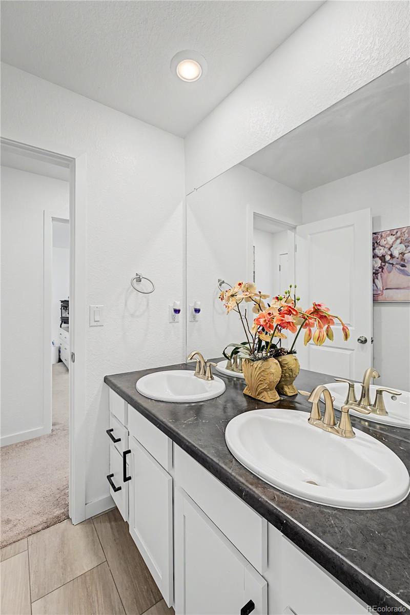 24781 E Tennessee Avenue Aurora CO 80018