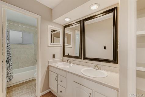 990 S Kenton Street Aurora CO 80012