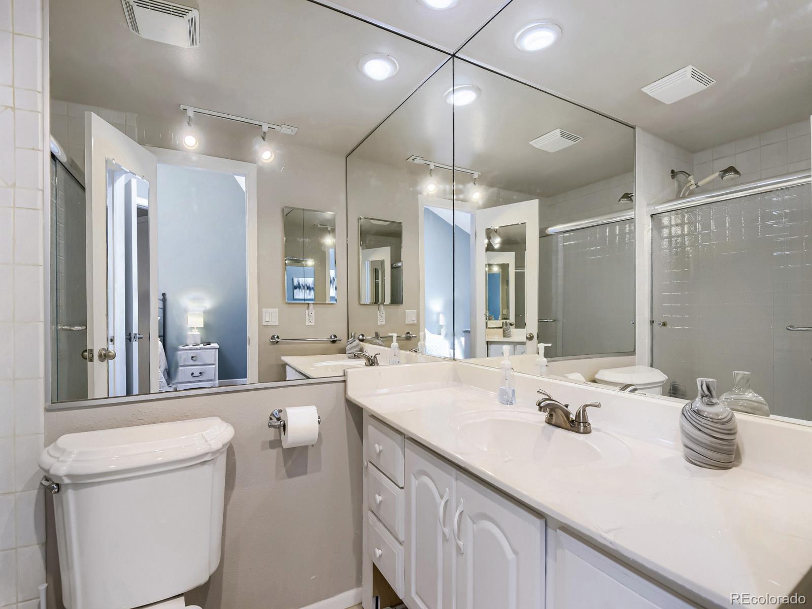2884 S Oakland Circle Aurora CO 80014