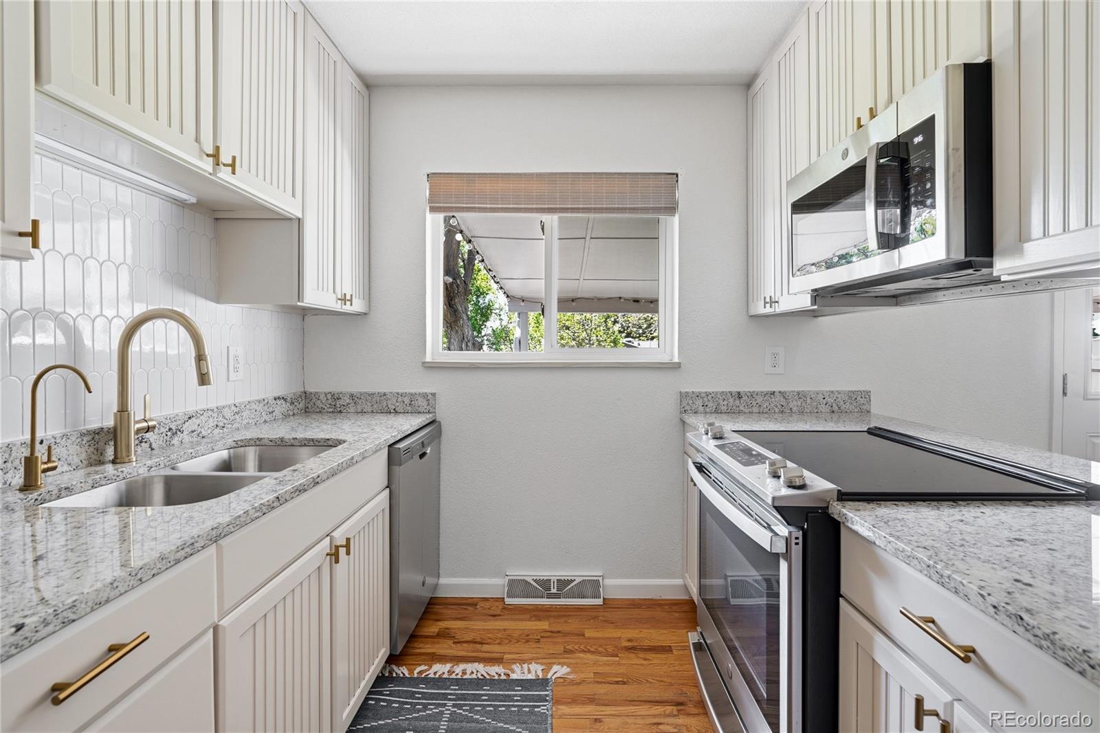 1556 S Xenon Court Lakewood CO 80228