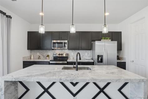 3963 Flat Rock Street Aurora CO 80019