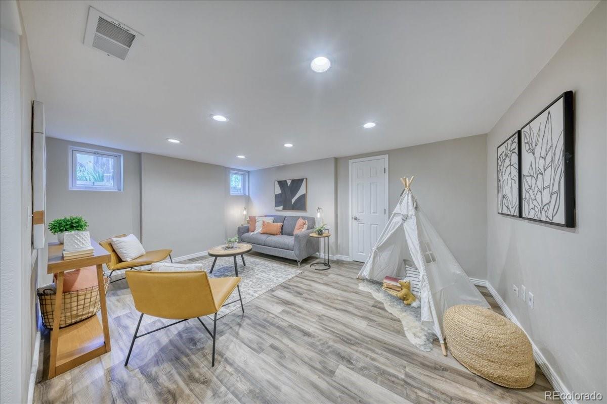 1476 S Elizabeth Street Denver CO 80210