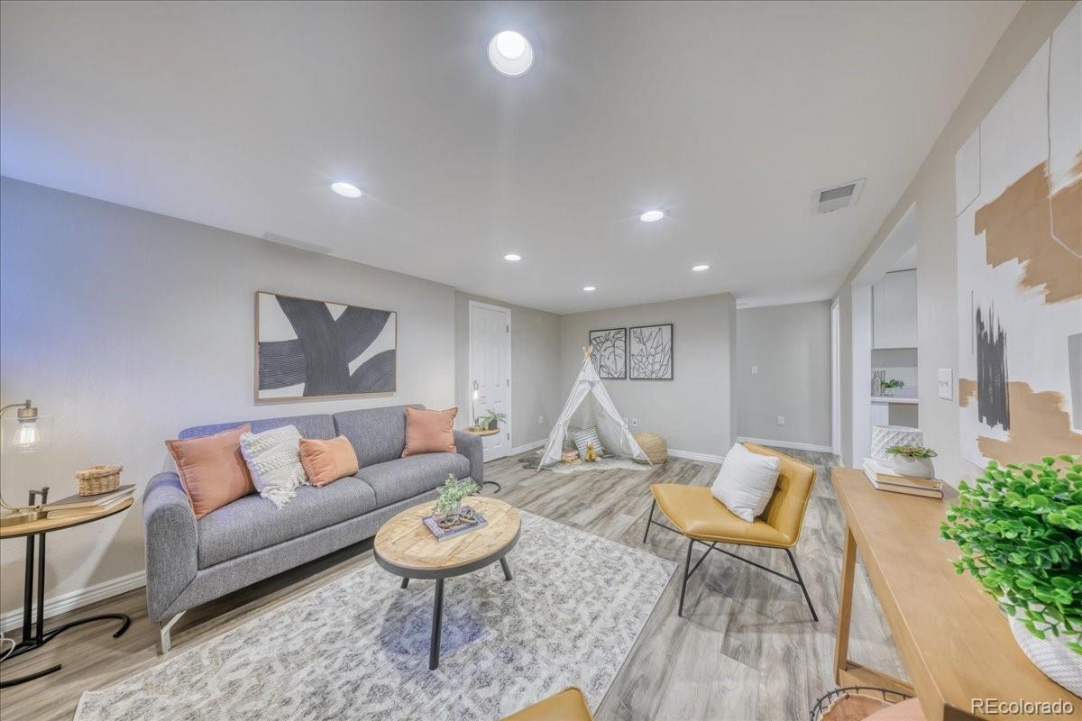 1476 S Elizabeth Street Denver CO 80210