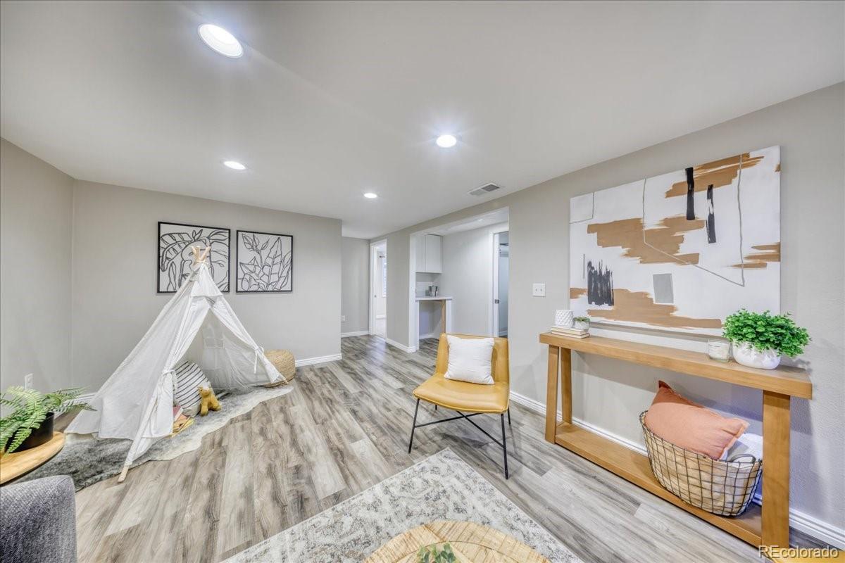 1476 S Elizabeth Street Denver CO 80210