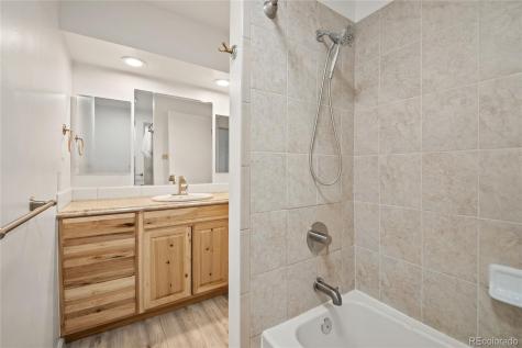 2551 S Richfield Street Aurora CO 80013