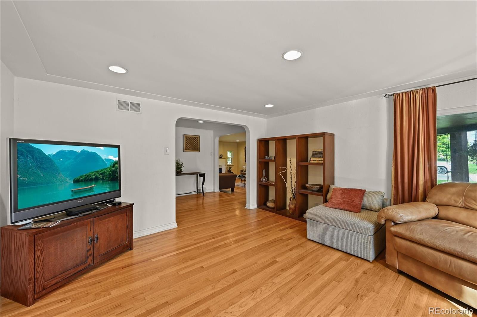 2901 Monaco Parkway Denver CO 80207