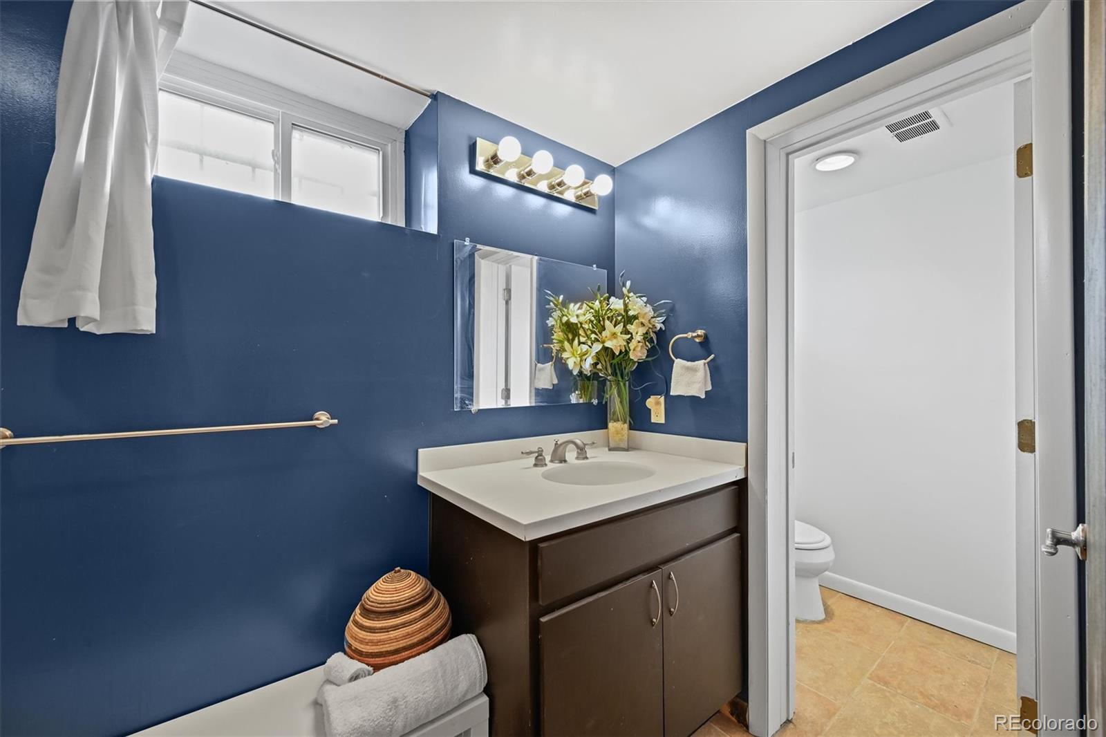 2901 Monaco Parkway Denver CO 80207