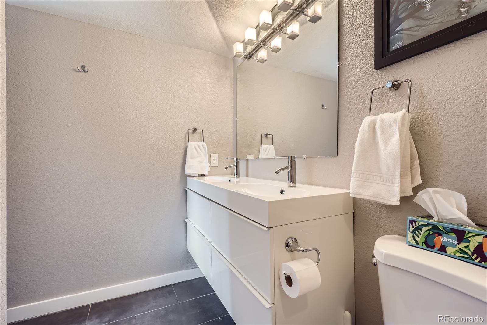2901 N Glencoe Street Denver CO 80207