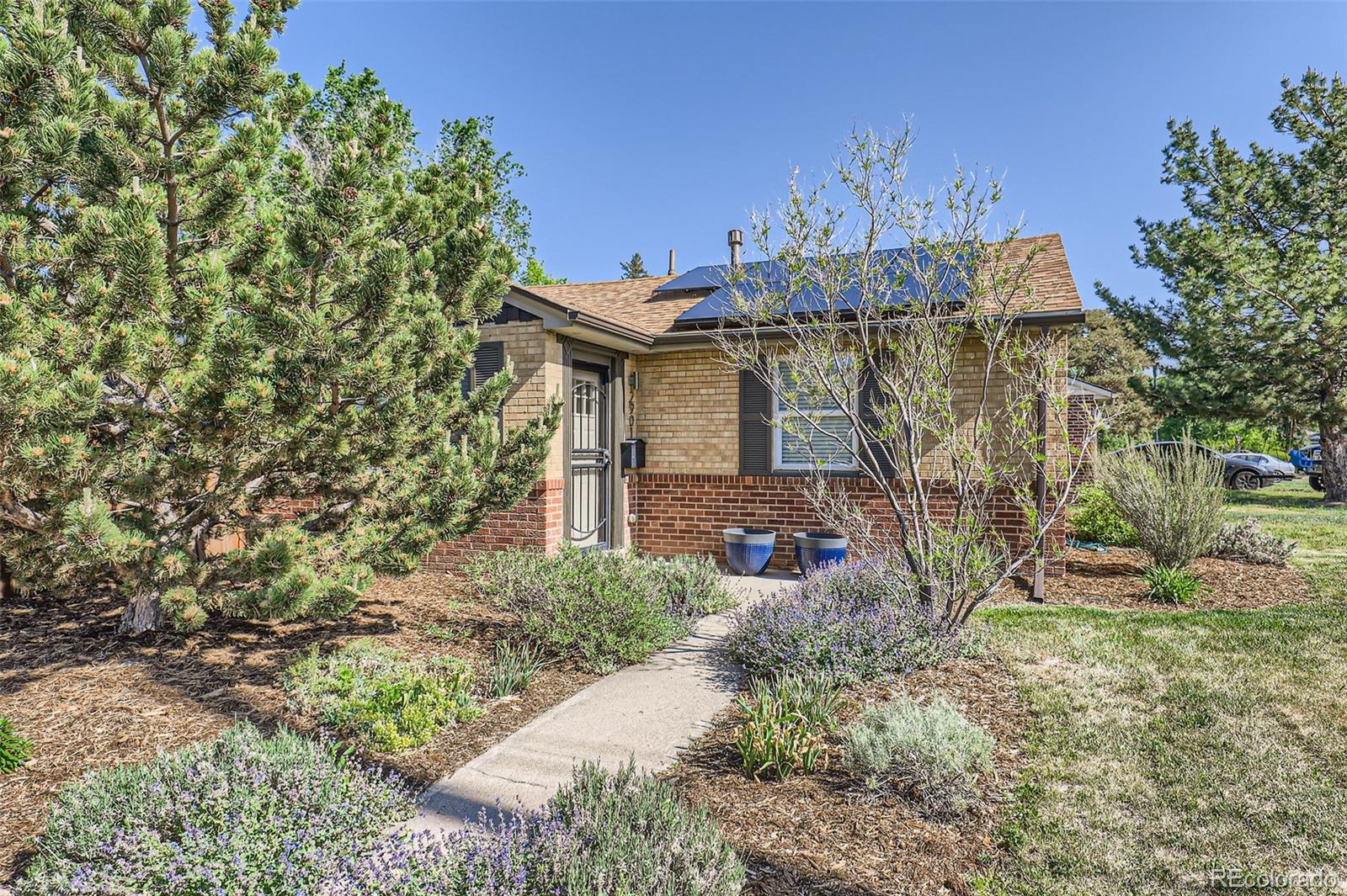 2901 N Glencoe Street Denver CO 80207