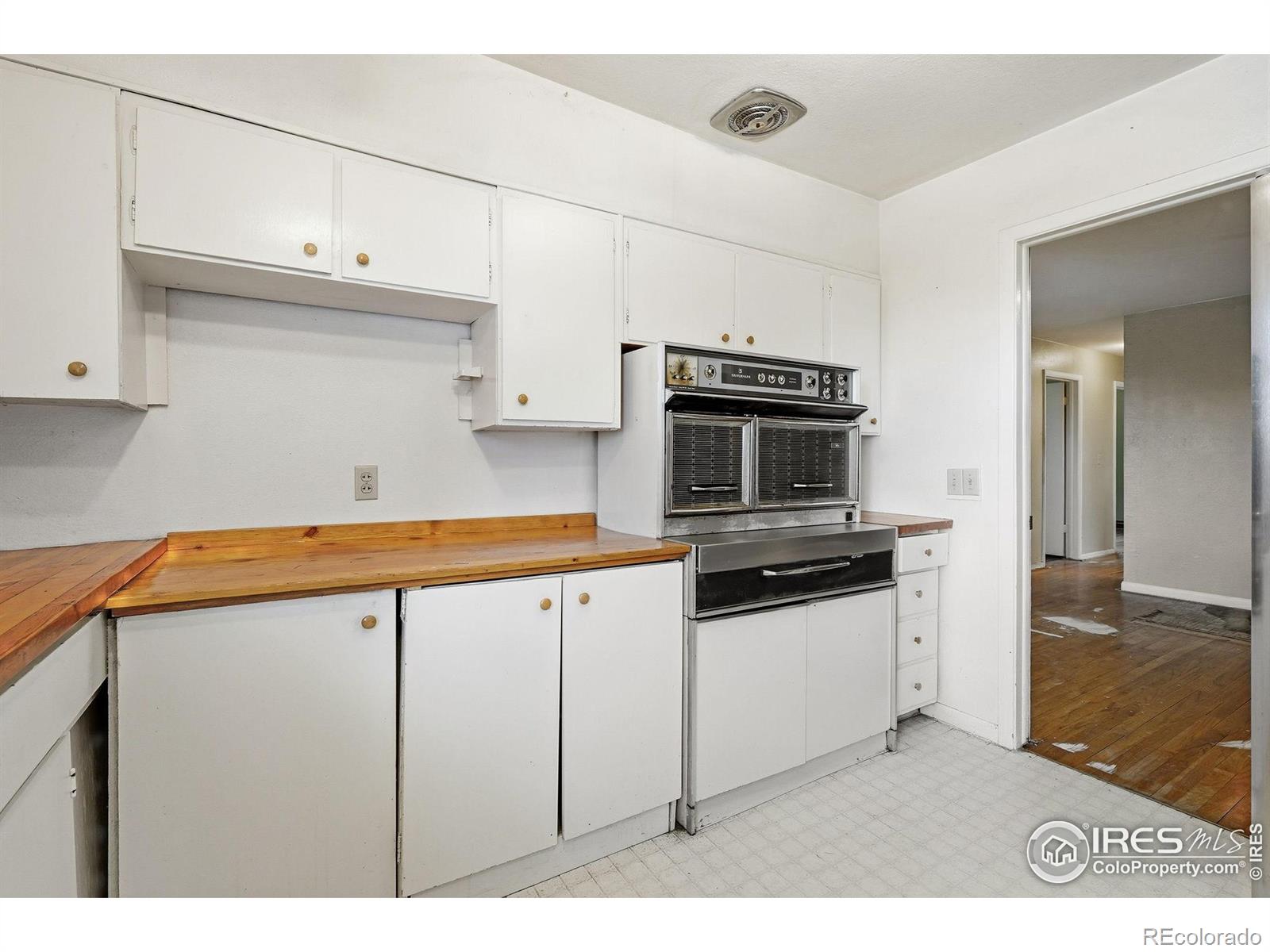 4595 Moorhead Avenue Boulder CO 80305