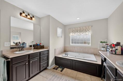 1667 S De Gaulle Way Aurora CO 80018