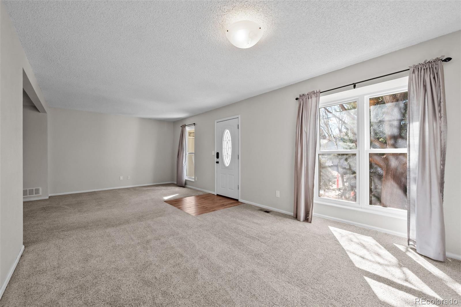 5904 S Netherland Circle Centennial CO 80015