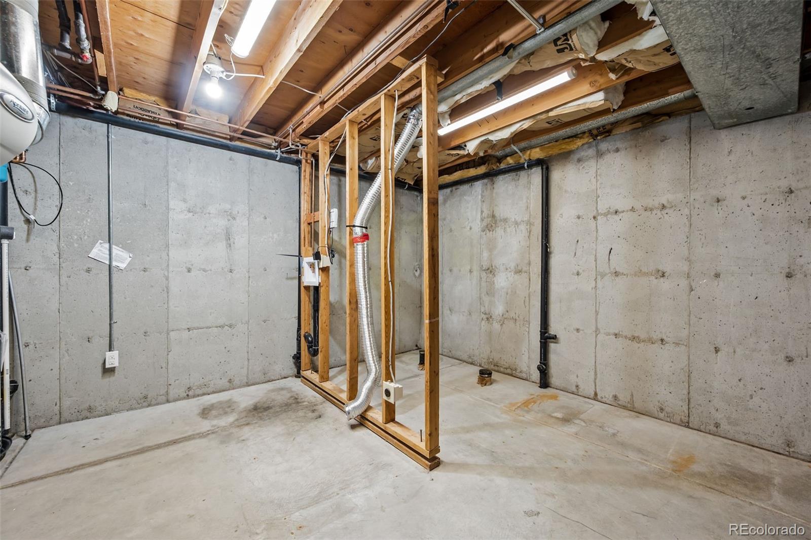 5904 S Netherland Circle Centennial CO 80015