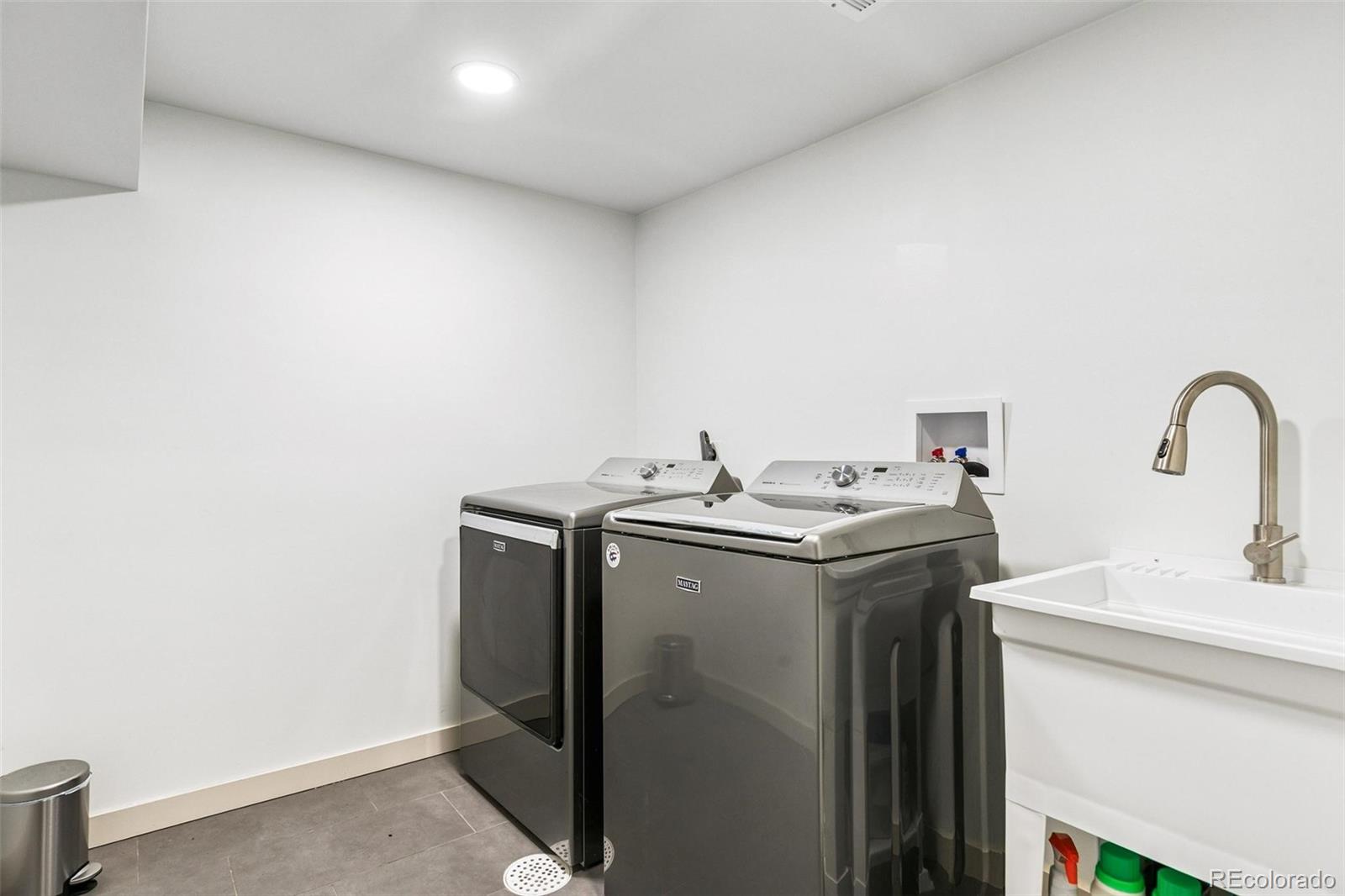 3151 S Holly Place Denver CO 80222
