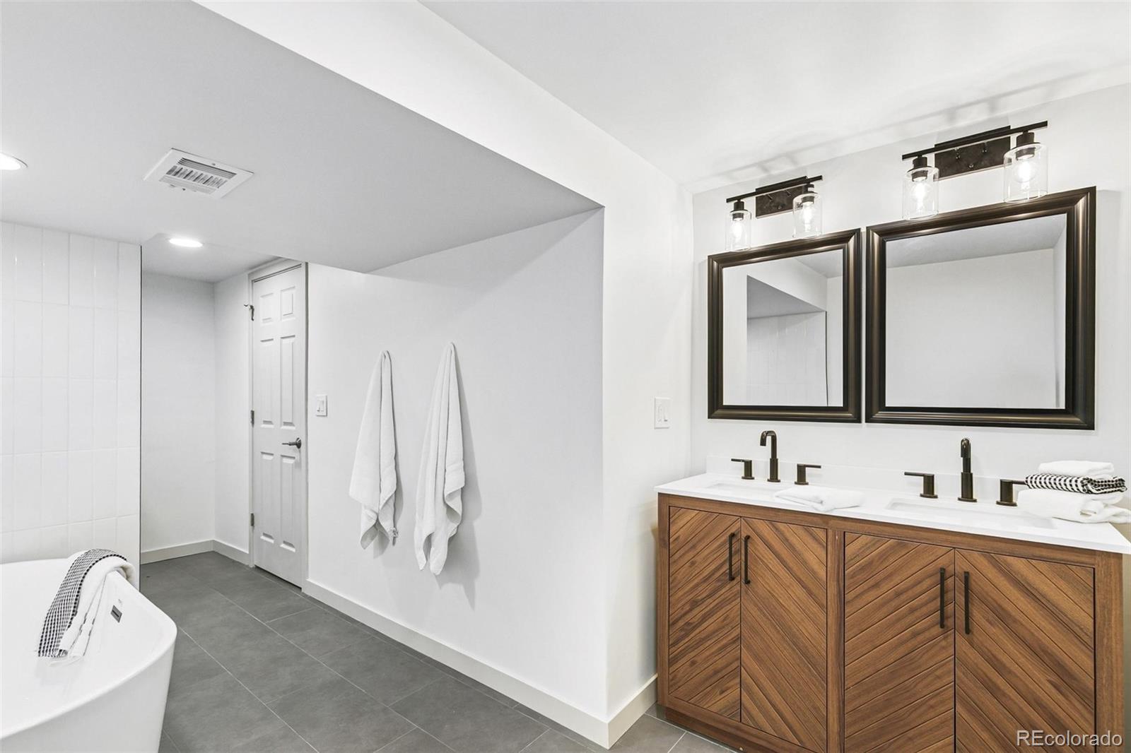 3151 S Holly Place Denver CO 80222