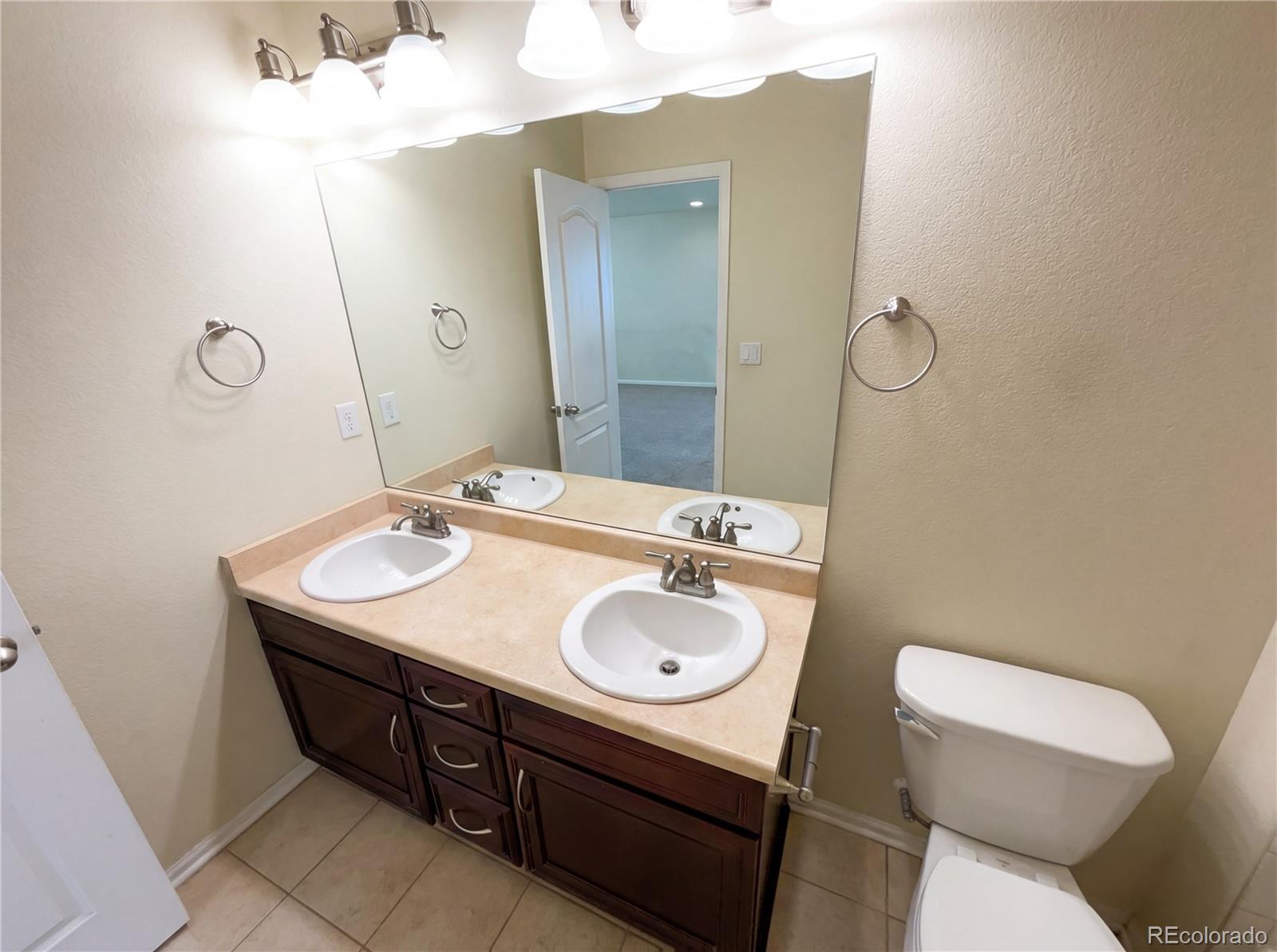 6334 N Ensenada Court Aurora CO 80019