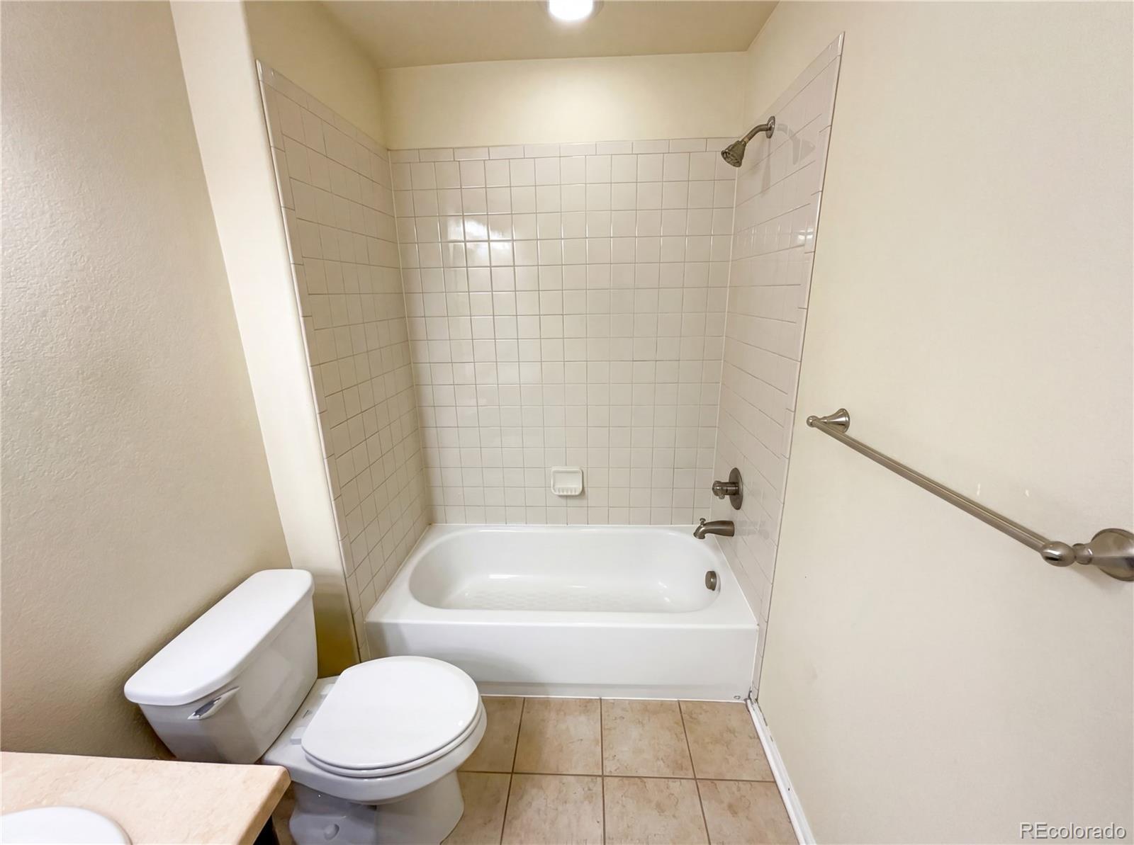 6334 N Ensenada Court Aurora CO 80019