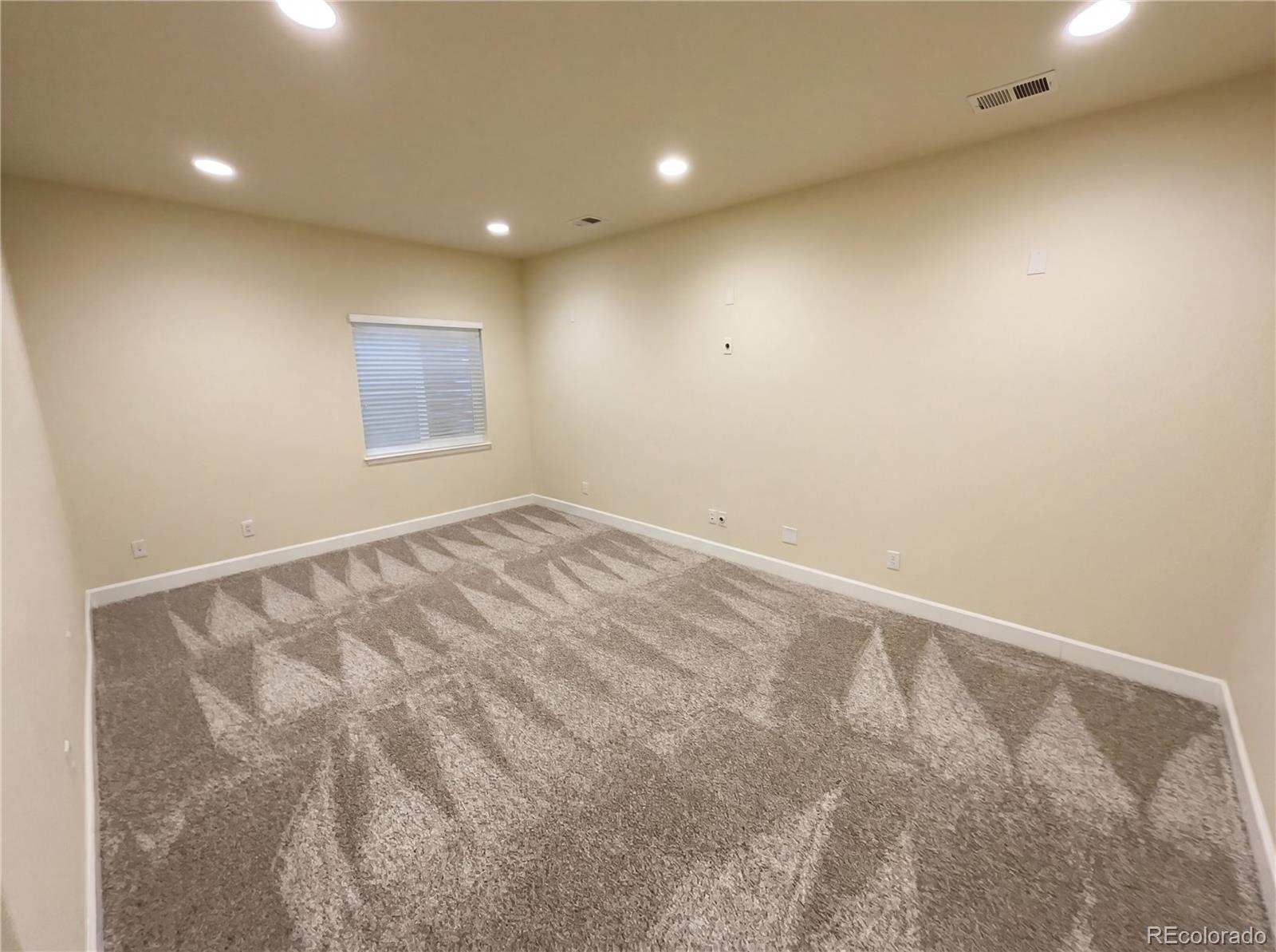 6334 N Ensenada Court Aurora CO 80019