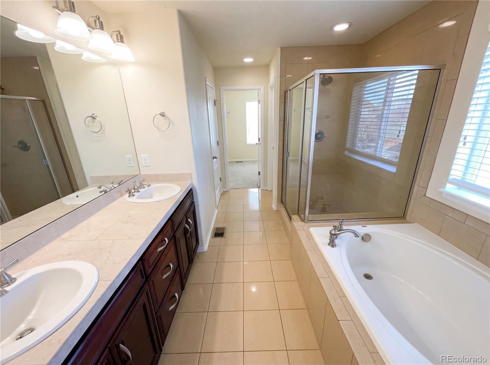 6334 N Ensenada Court Aurora CO 80019