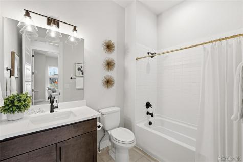 1743 Barefoot Drive Windsor CO 80550