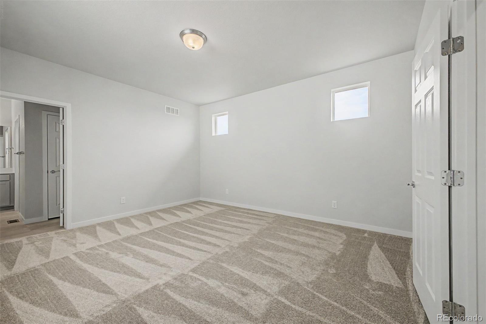 5826 N Orleans Street Aurora CO 80019