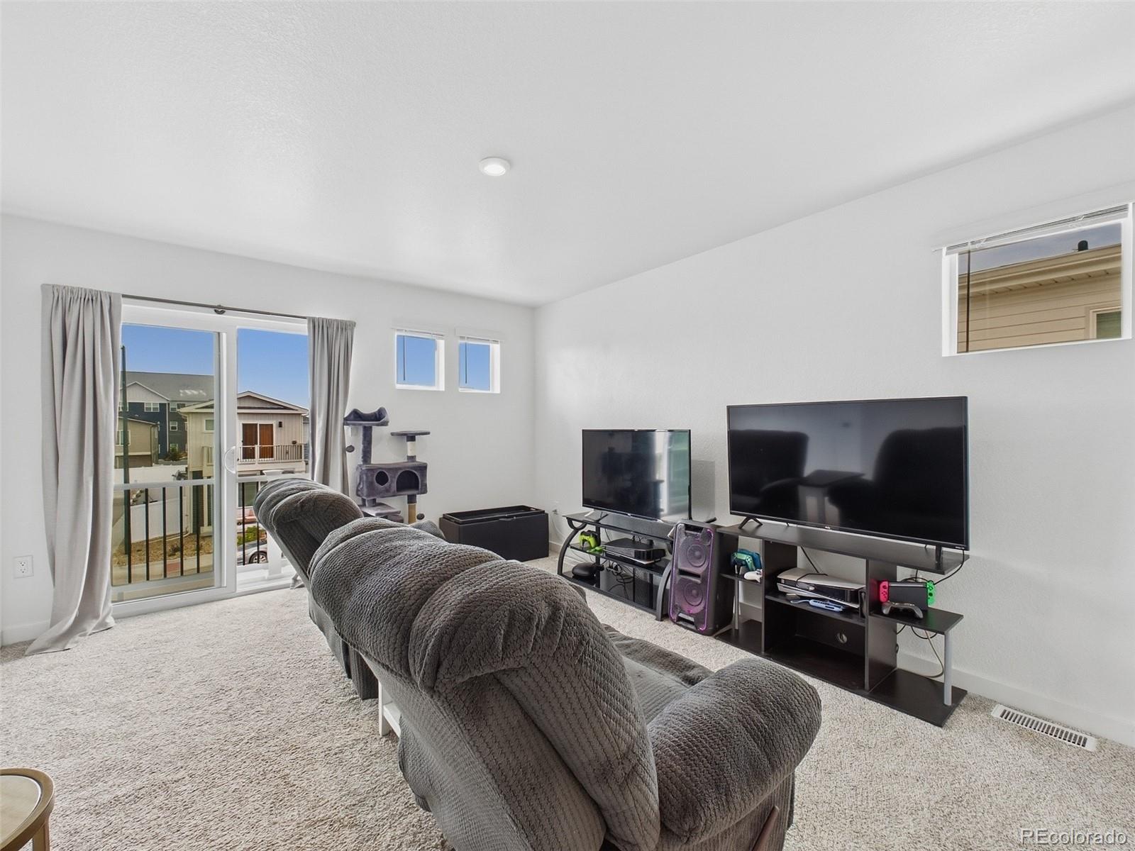 5033 N Walden Way Denver CO 80249