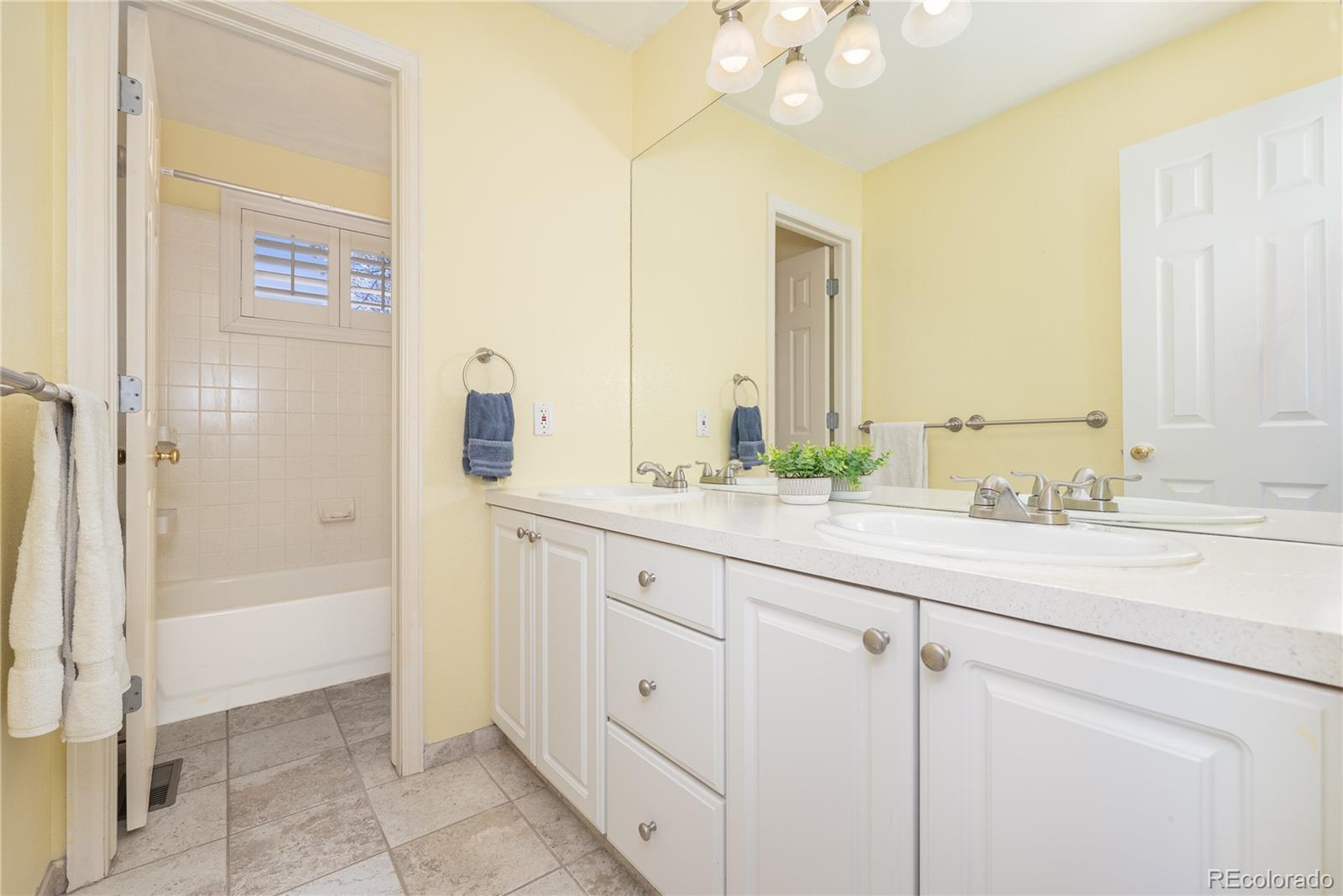 1700 Spring Water Lane Highlands Ranch CO 80129