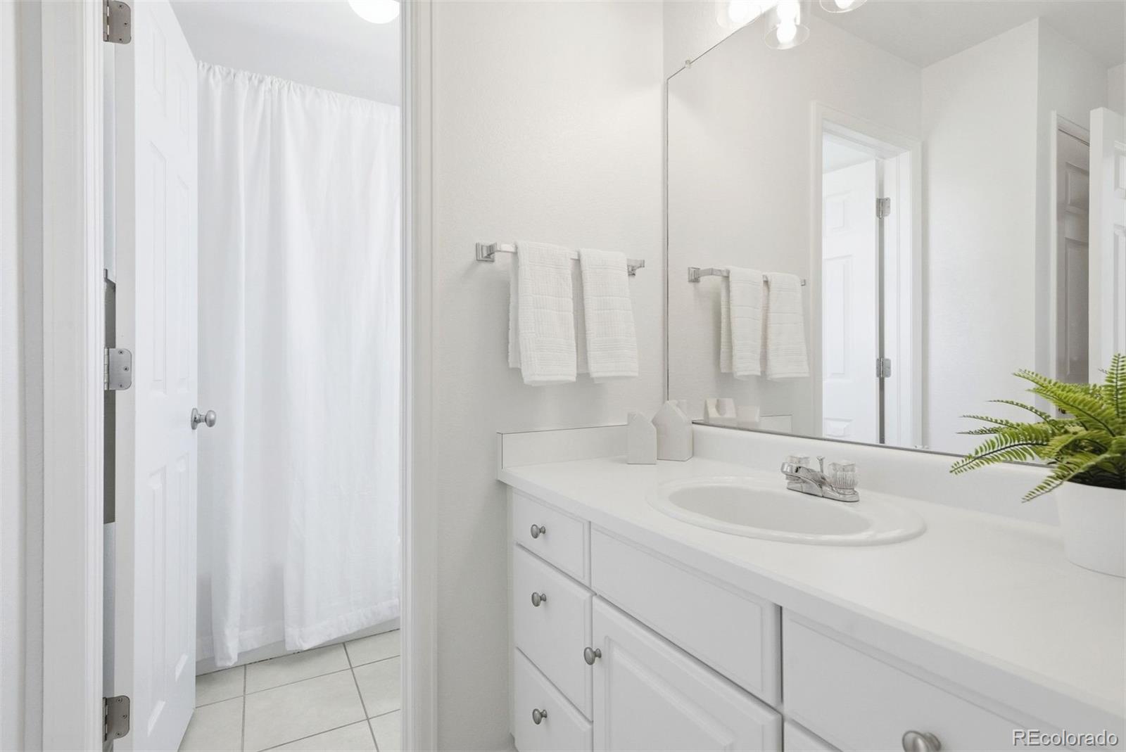 2043 King Way Denver CO 80211