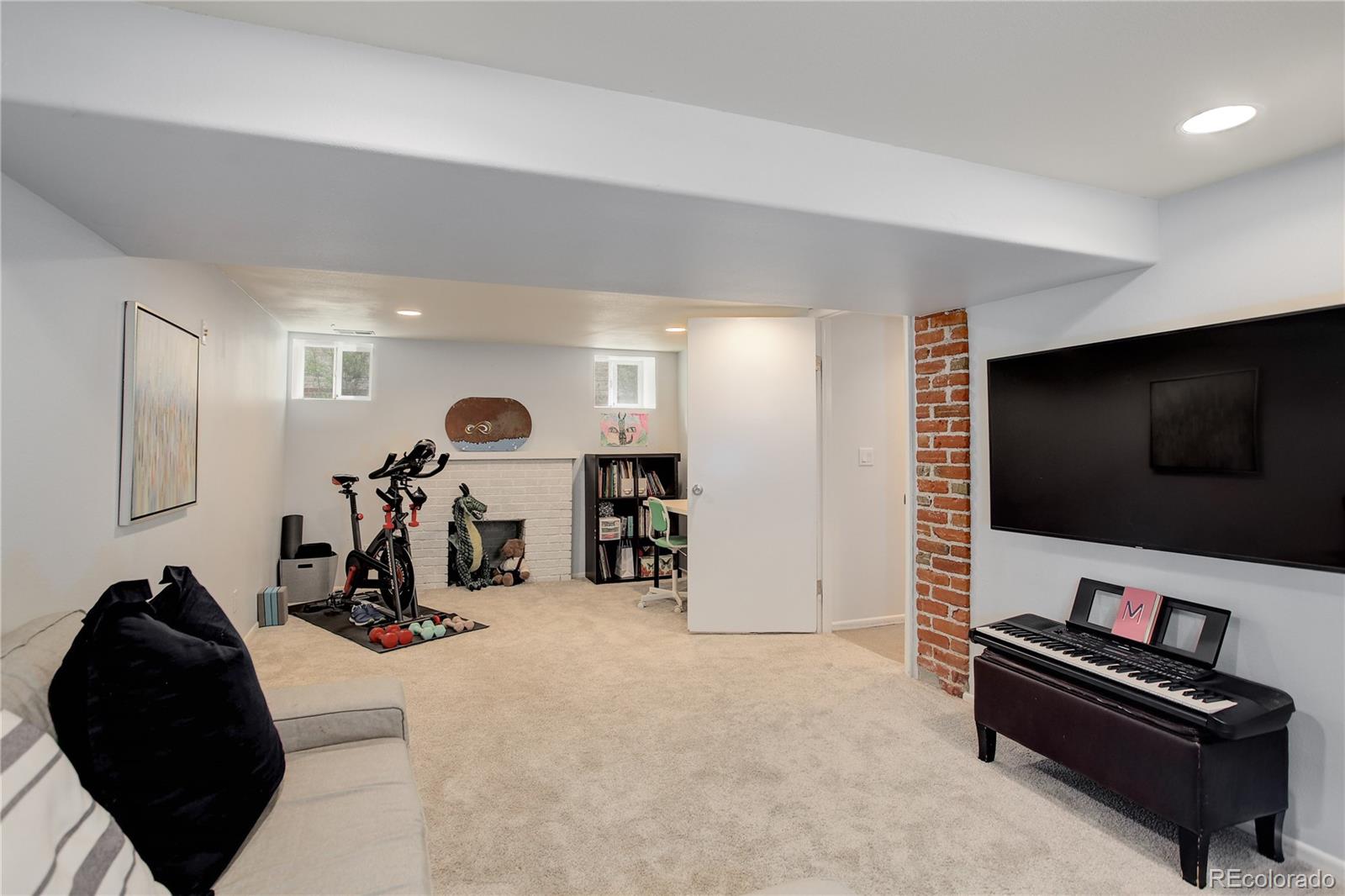 3743 Newton Street Denver CO 80211