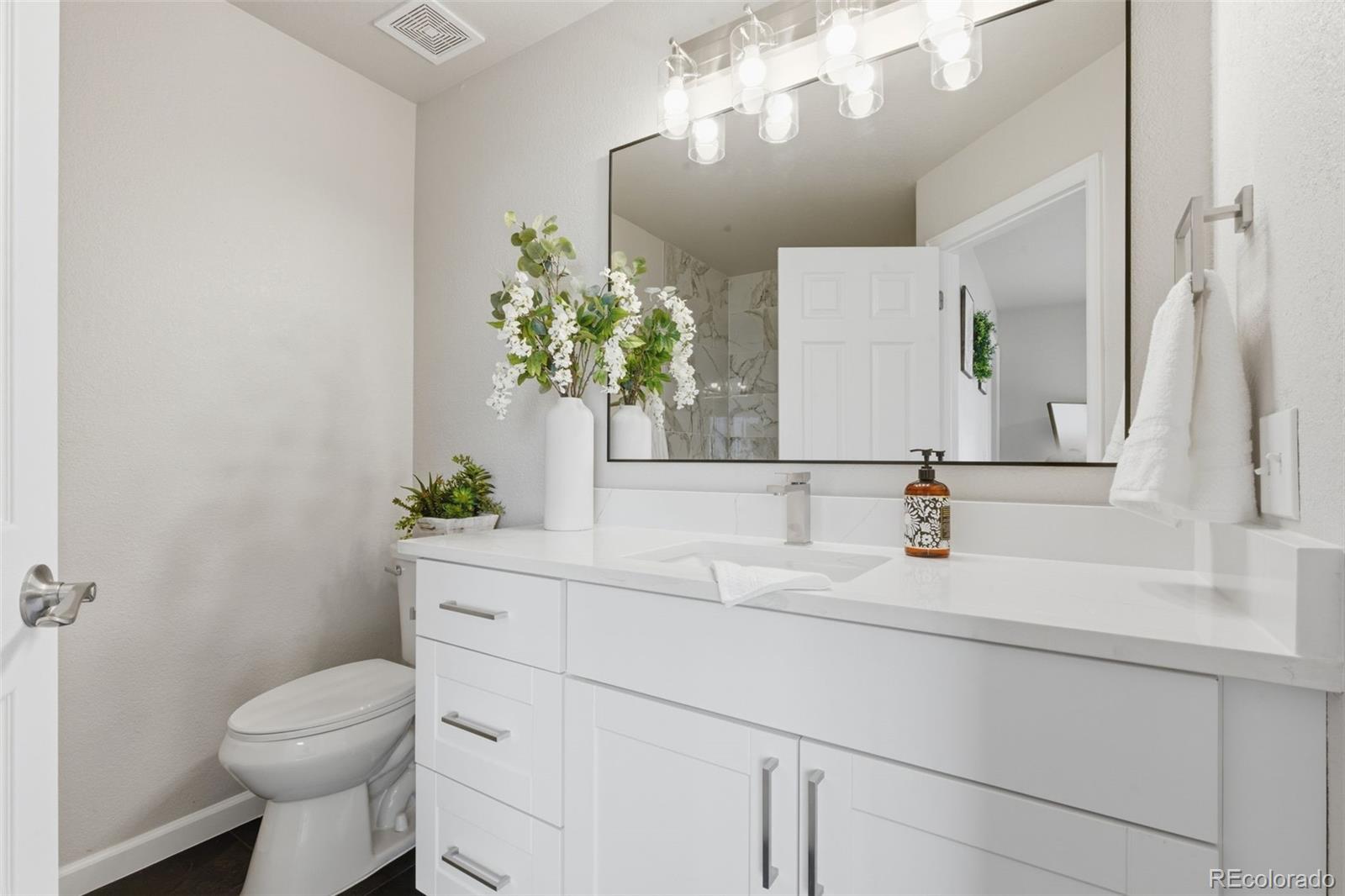 19787 Montview Drive Aurora CO 80011